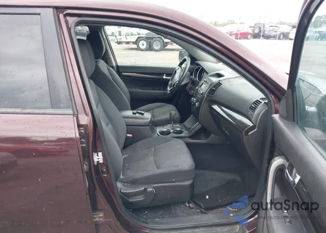 2011 Kia Sorento Lx z USA, uszkodzony, nr VIN 5XYKT3A19BG088004